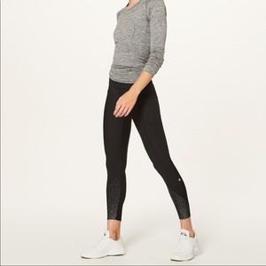 NWT lululemon Black sz 6 tight stuff tight ii